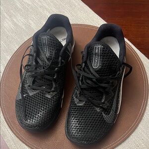 Nike Black Athletic Shoes with Cushioned Sole